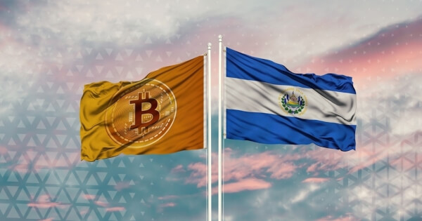 El FMI insta a El Salvador a abandonar Bitcoin como moneda de curso legal