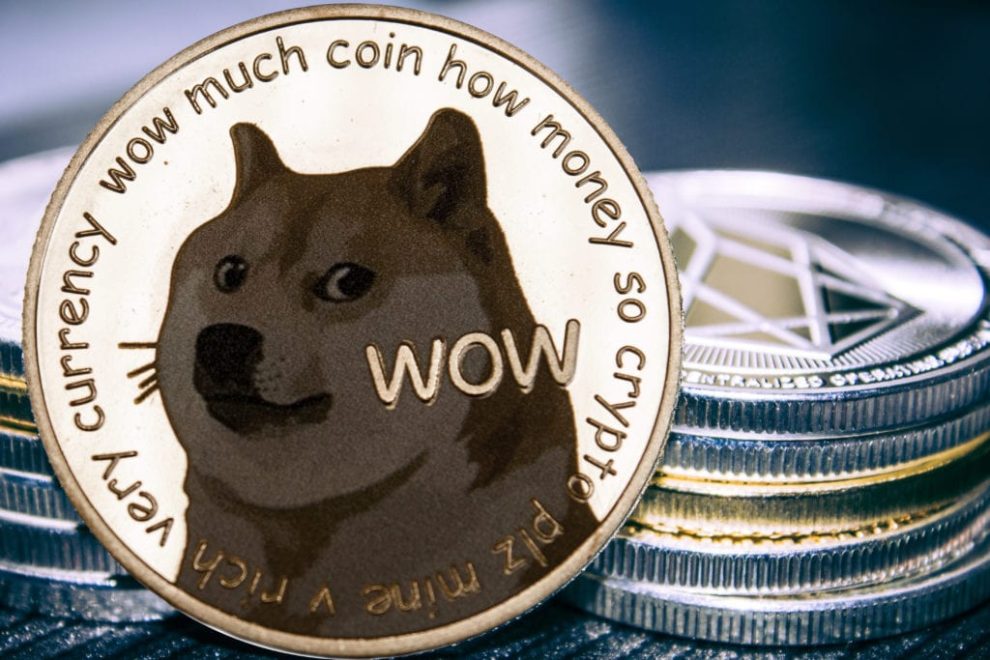 ¿Debería comprar DOGE al retroceso actual de $0.06?