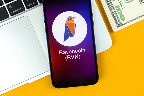 ¿Puede Ravencoin RVN/USD mantener el impulso después de ganancias del 5%?