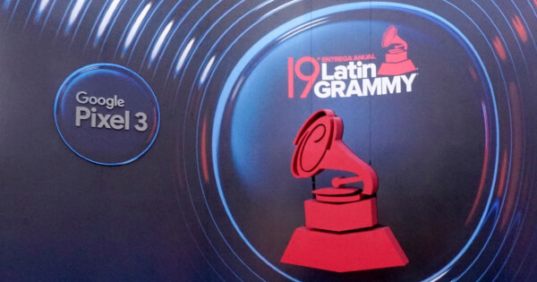 Los Premios Grammy Latinos Lanzarán Colecciones NFT en Asociación con OneOf